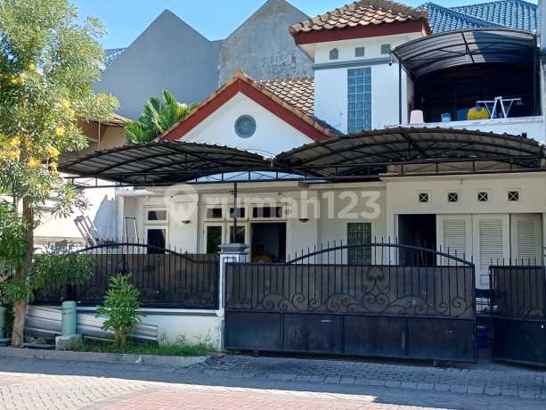 For Sale Villa House in Taman Gapura Citraland Surabaya