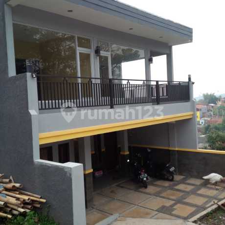 Affordable House with a View of Bandung City Serene Atmosphere Affordable House with a View of Bandung City Serene Atmosphere