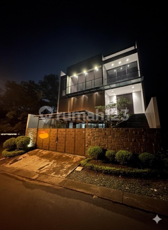 Rumah Modern Konsep Glass House untuk Gaya Hidup Premium di Klster Empire Park Sentul City Rumah Modern Konsep Glass House untuk Gaya Hidup Premium di Klster Empire Park Sentul City