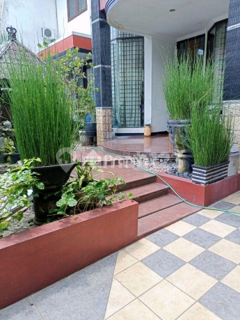 Dijual rumah 1,5 lantai cantik nan asri Permata Juanda