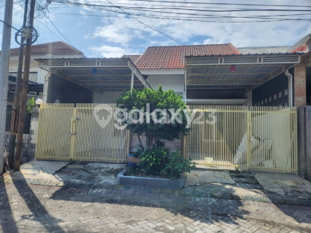 Rumah Di Sidoarjo kota dekat Pertokoan dan Pergudangan lokasi di Citra Padova
