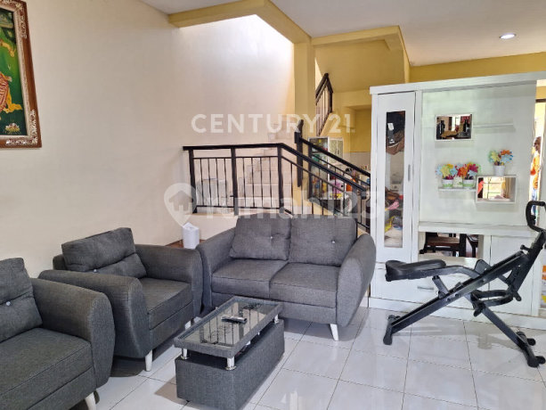 Rumah Tropikana Jababeka Dekat Depan Taman Botanik