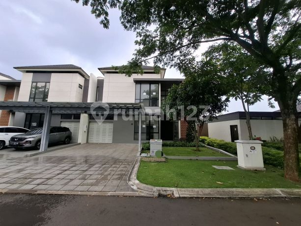 For Sale New Emily House Beside Clubhouse, Summarecon Bandung
