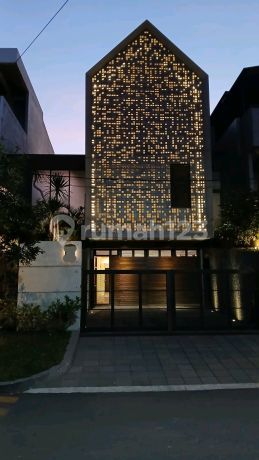 Rumah Cantik Nyaman Tenang Di Komplek Sumbersari Bandung