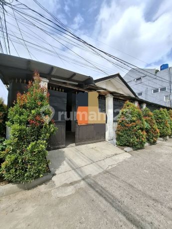 Rumah bisa Jadi Ruang Usaha atau Tempat Tinggal Hook Strategis Rumah bisa Jadi Ruang Usaha atau Tempat Tinggal Hook Strategis