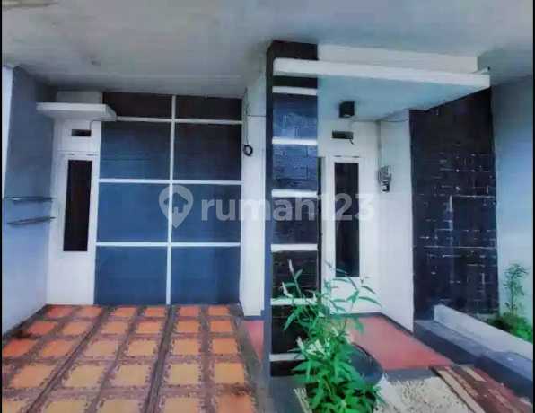 Jual Rumah Siap Huni dan Terawat di Malang Jual Rumah Siap Huni dan Terawat di Malang
