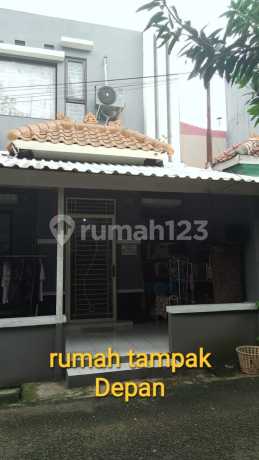 Beautiful 2-Story House