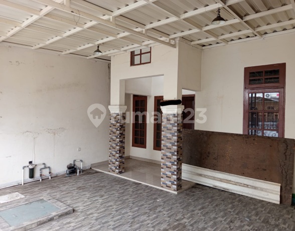 Italy Cluster House in Banjar Wijaya