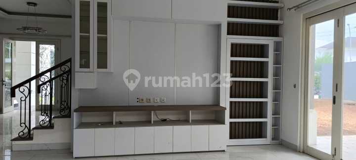 Rumah Hook Bagus Brand New Rolling Hills di Lippo Karawaci
