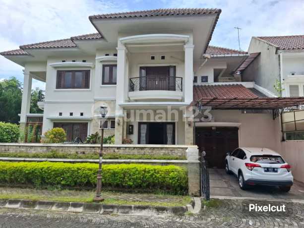 Rumah Mewah 2 Lantai Full Furnish di Perumahan Tirtasani Gamping