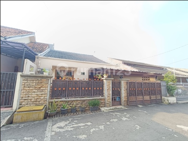 Rumah Asri Komplek Ciputat Baru, Tangsel