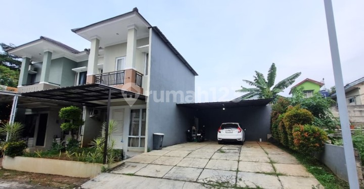 Rumah Asri dan Luas 2 Lantai di Jatimelati - Bebas Banjir & Strategis!