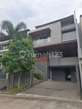Rumah Mewah Setraduta Siap Huni Rumah Mewah Setraduta Siap Huni