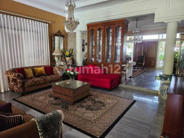 Rumah Mewah Sarijadi Sukasari Asri Adem Strategis Modern Jual Cepat Dekat Maranatha