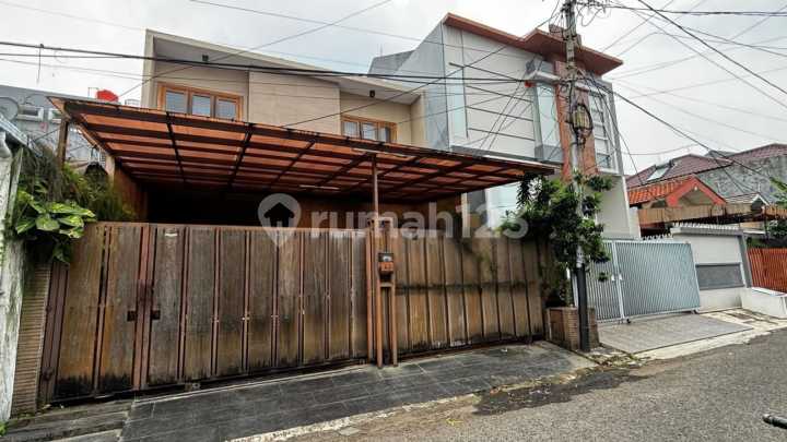 Dijual Rumah, 3 Menit Ke Mall Pondok Indah (pim), Jaksel Dijual Rumah, 3 Menit Ke Mall Pondok Indah (pim), Jaksel