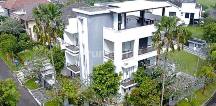 Rumah Lux Hunian Ekslusif Sentul City di Babakan Madang Rumah Lux Hunian Ekslusif Sentul City di Babakan Madang