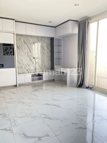 Dijual Rumah 3 Lantai Full Renov, Monaco Village, Gading Serpong Dijual Rumah 3 Lantai Full Renov, Monaco Village, Gading Serpong