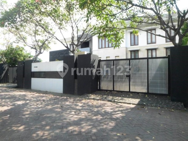 Rumah Luas Mewah Murah LT 1211M2 di Puri Megah Cipondoh - Cash Only Rumah Luas Mewah Murah LT 1211M2 di Puri Megah Cipondoh - Cash Only