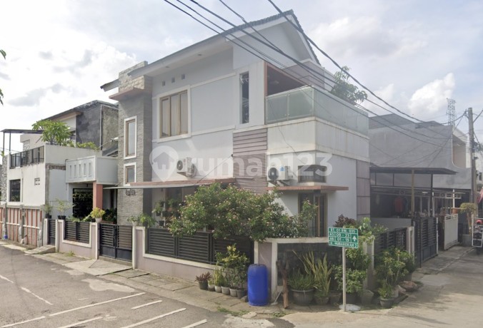Corner House 2 Floors Land Area 273 in Villa Rizki Ilhami, Karawaci, Tangerang Corner House 2 Floors Land Area 273 in Villa Rizki Ilhami, Karawaci, Tangerang