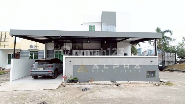 Oriana Pasir Putih Full Renovasi Semi Furnished