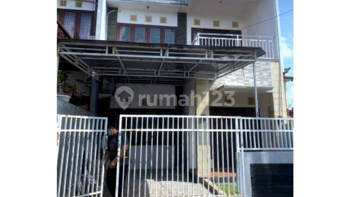 Rumah Praktis 2 Lantai di Swamandala Padangsambian Kaja Denpasar, Bali