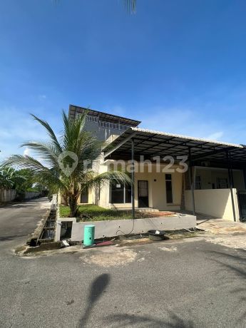 Dijual Rumah Cantik Sandona Hook di Batam Centre