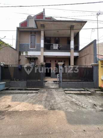 Dijual Kost Lokasi Dapat Dilalui Mobil