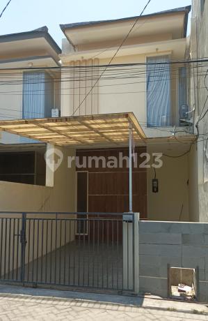 Manyar Indah Minimalis Dkt Araya, Klampis