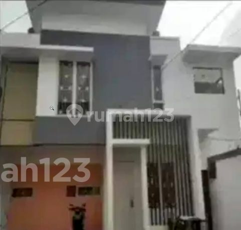Dijual Rumah Townhouse di Ciputat
