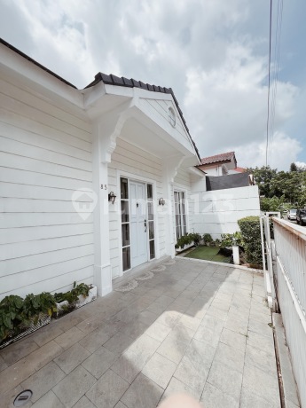 Dijual Rumah Cantik American Style di Cinere