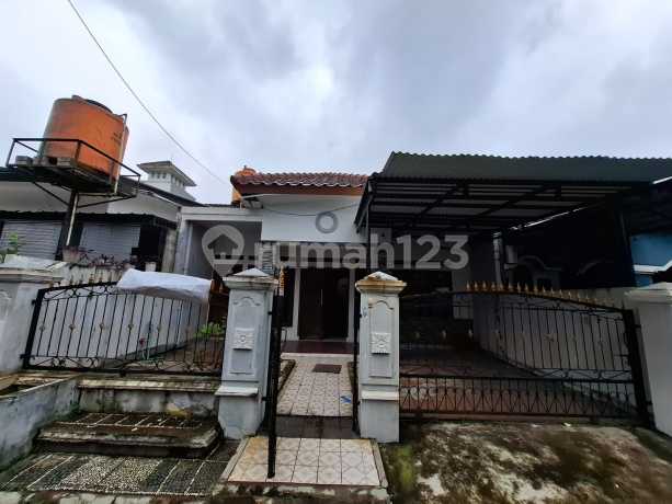 Affordable House in the Center of Cibinong City Affordable House in the Center of Cibinong City