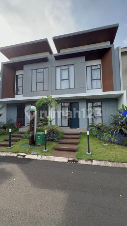 Rumah 2 Lantai Dekat MRT Lebakbulus Rumah 2 Lantai Dekat MRT Lebakbulus