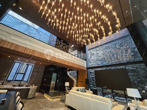 Rumah Mewah Trimaran Permai Pantai Indah Kapuk Siap Huni