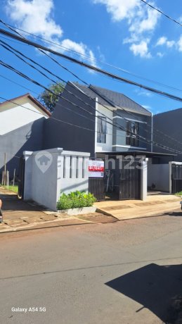 Rumah Dikomplek Puri Beta Ciledug Tangerang