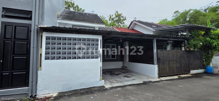 Rumah Nyaman Siap Huni di Grand Sinar Mutiara, Kedungmundu, Semarang Rumah Nyaman Siap Huni di Grand Sinar Mutiara, Kedungmundu, Semarang