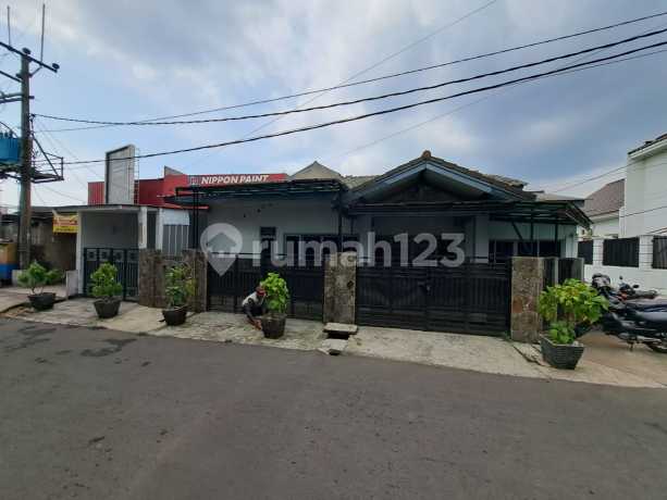 Rumah Hook 150/188 Perumahan Bumi Panggugah Ciomas Bogor