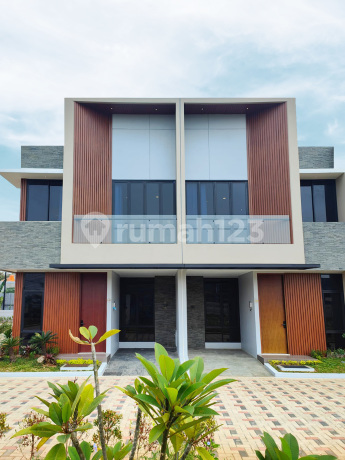 DIJUAL RUMAH HOOK 3 LANTAI - MERUYA, JAKARTA BARAT DIJUAL RUMAH HOOK 3 LANTAI - MERUYA, JAKARTA BARAT