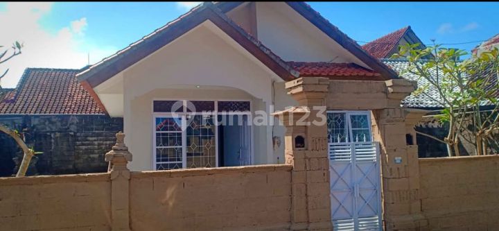 House at Nuansa Jimbaran Utama Ready to Occupy Ready for KPR Good SHM House at Nuansa Jimbaran Utama Ready to Occupy Ready for KPR Good SHM