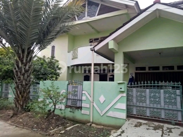 Dijual Cepat Rumah 2 Lantai,Di Griya Jatisari, Jakasampurna,Bekasi Barat,Kota Bekasi .