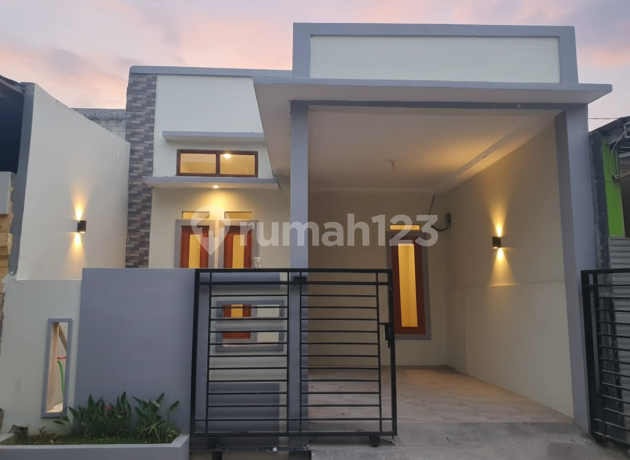 Dijual rumah baru desain minimalis lokasi villa gading harapan 1, akses premium