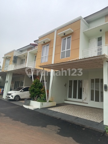 Hunian 2 Lantai Dekat ke Bsd