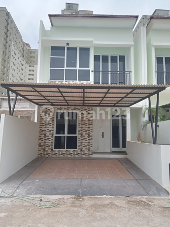 Hunian 2 Lantai Siap Huni di Ciputat Hunian 2 Lantai Siap Huni di Ciputat