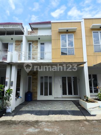 Rumah 2 Lantai Dekat ke Bsd, Harga 900 Jutaan