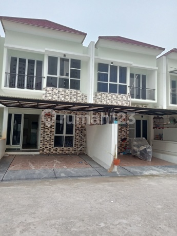 Hunian 2 Lantai di Ciputat Hunian 2 Lantai di Ciputat