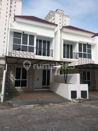 2-Storey House Attached Bintaro Ready 2-Storey House Attached Bintaro Ready