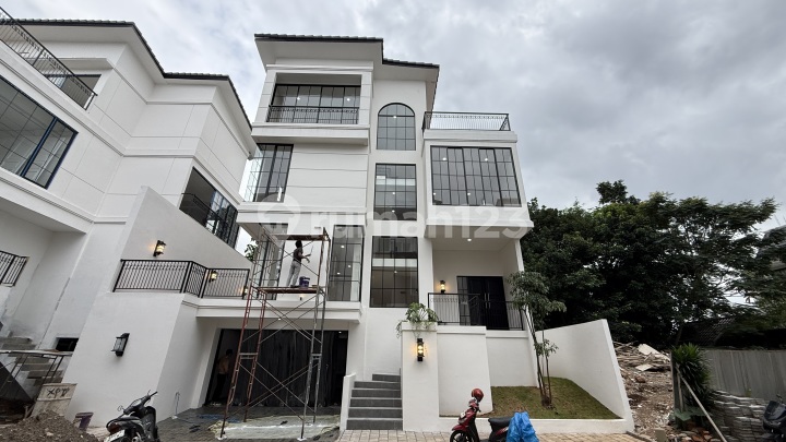 Brand New Modern House Siap Huni di Cilandak Dekat Tol Termurah
