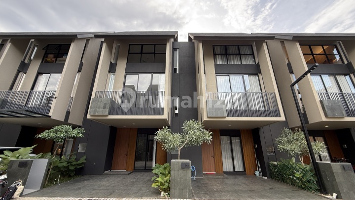 Cluster 3 Lantai Mewah Termurah di Lebak Bulus Jakarta Selatan Cluster 3 Lantai Mewah Termurah di Lebak Bulus Jakarta Selatan