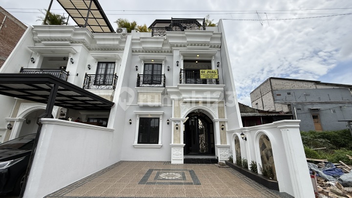 Rumah Mewah 3 Lantai + Rooftop di Jagakarsa, Jakarta Selatan
