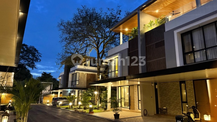 Rumah Siaphuni 3 Lantai Di Lebak Bulus Dekat Mrt Tol Clustermewah