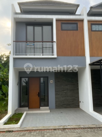 Pamles Housing with 3 Bedrooms and 3 Bathrooms, Strategic Location, Flood-Free